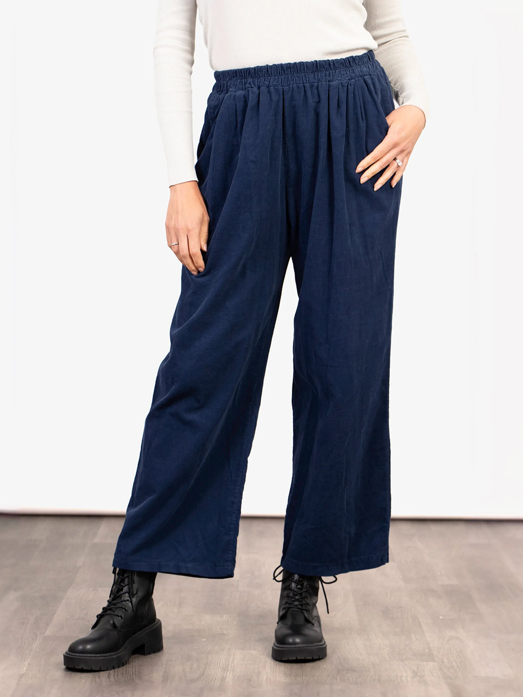 Della Wide Leg Cropped Trousers - Navy Blue, Babycord