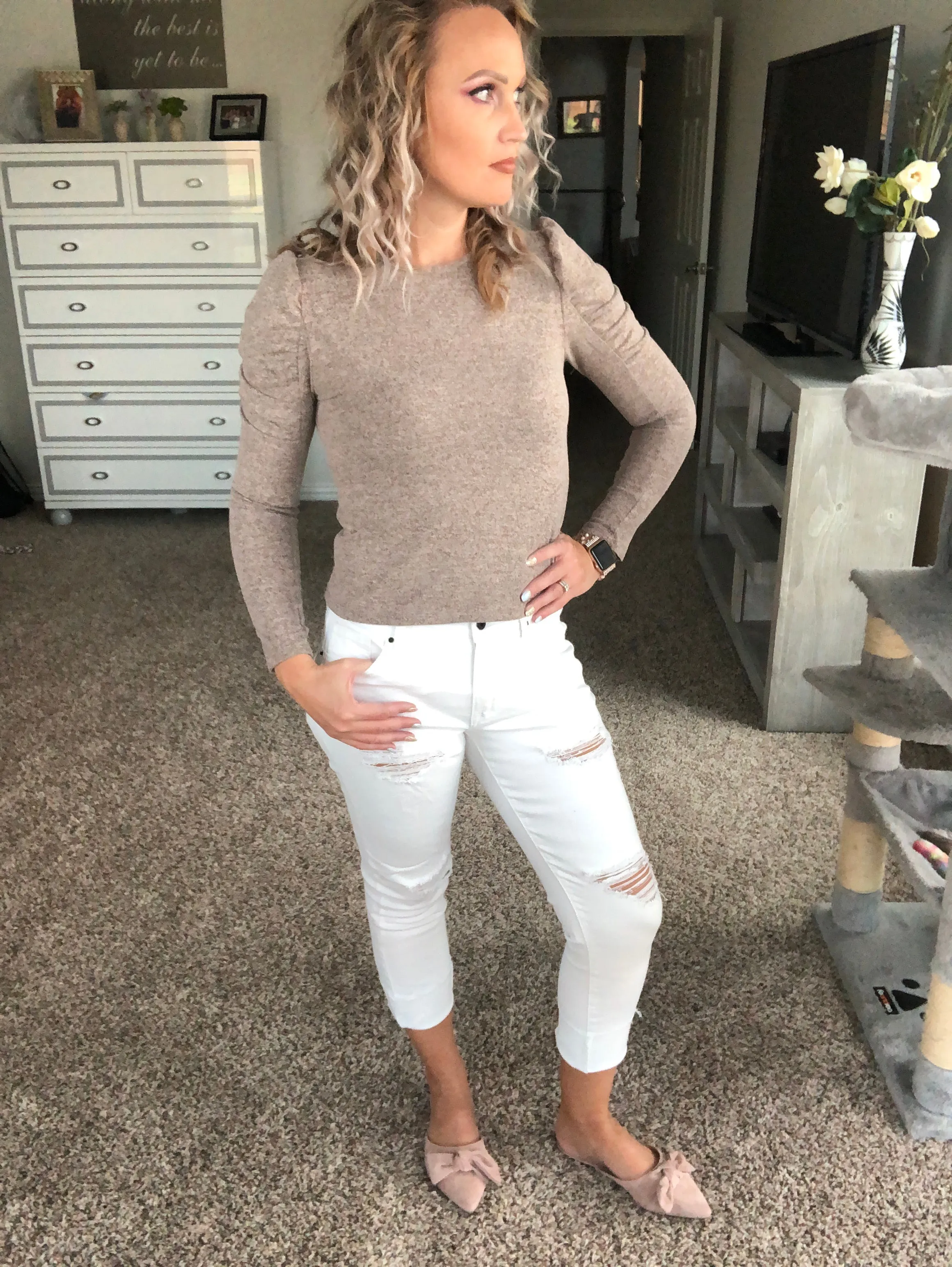 Lightweight soft knit ruffle sleeved top