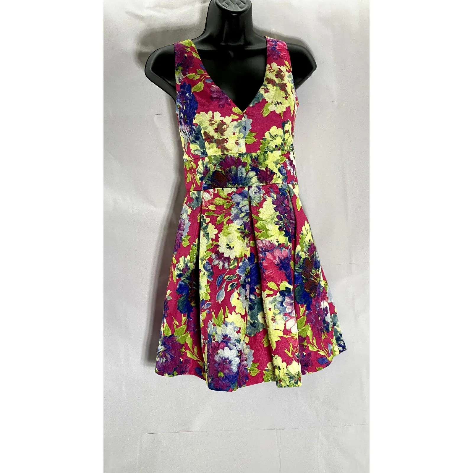 LUXXEL Women's Multicolor Floral Print V-Neck Back-Bow Pleated Mini Dress SZ L
