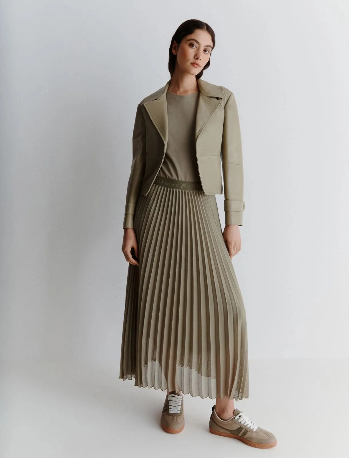 MRL-2513101065 ACERBO GREEN PLEATED SKIRT