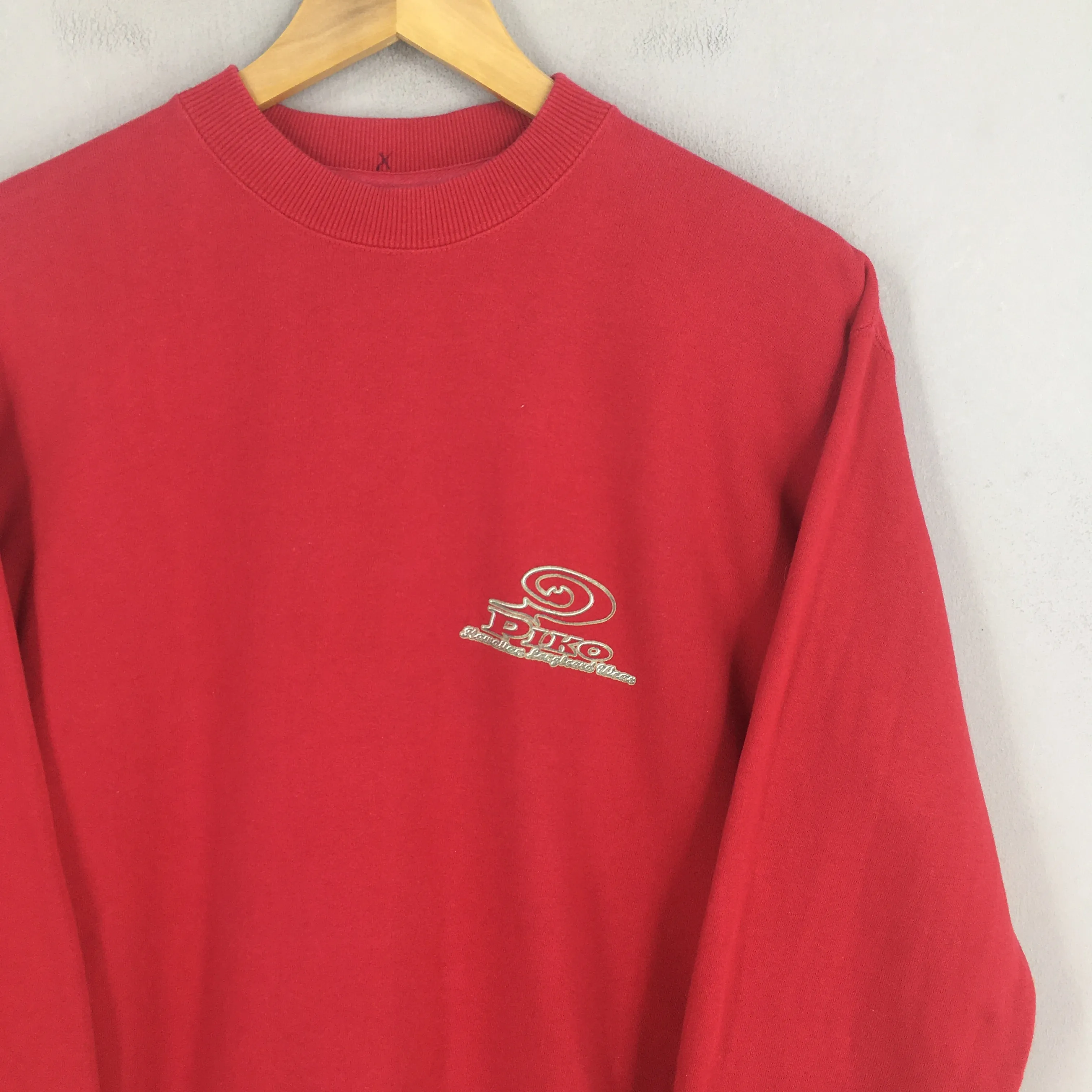 Piko Longboard Surfing Red Sweatshirt Medium