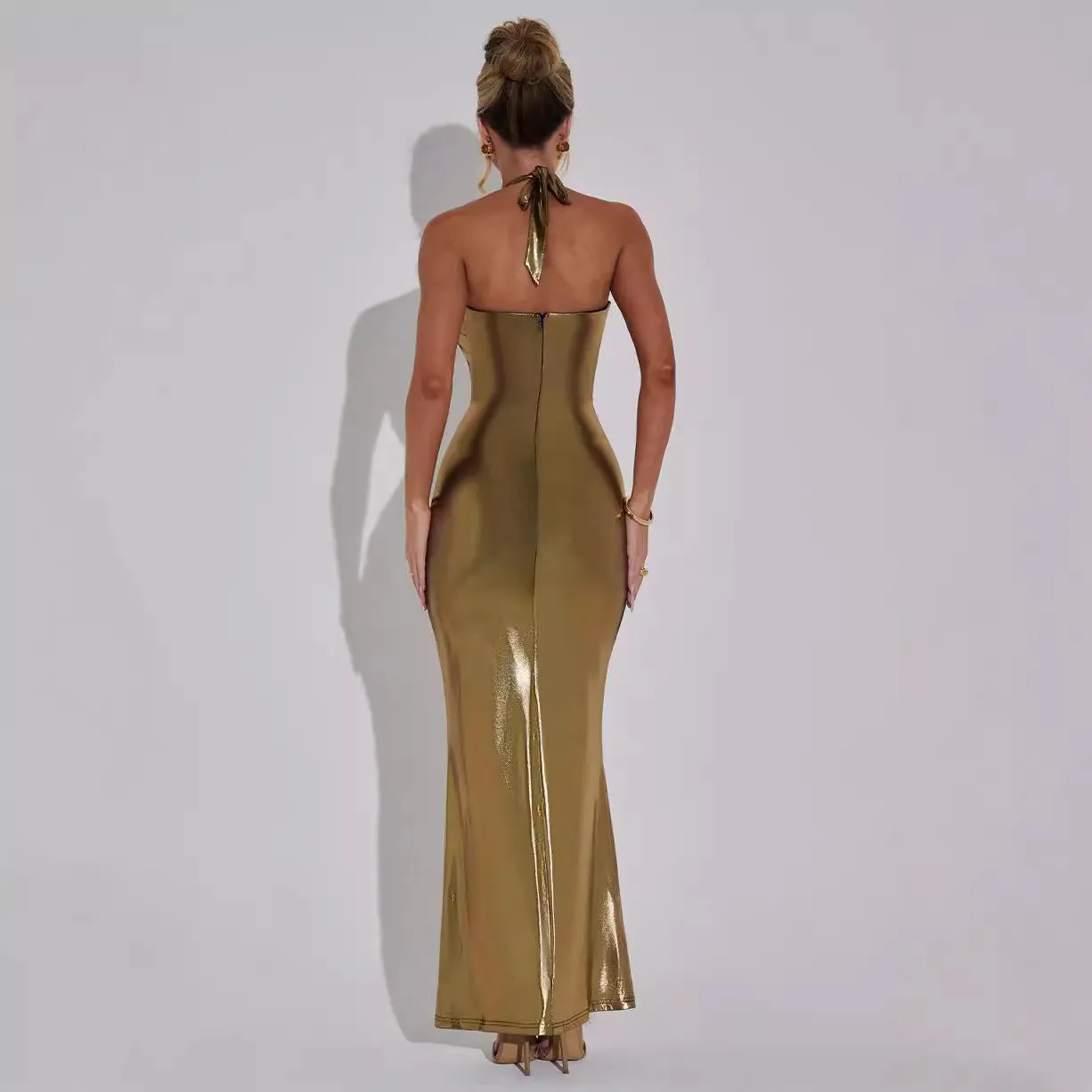 Sexy Gold Slim Fit Halter neck Sheath Party Dress