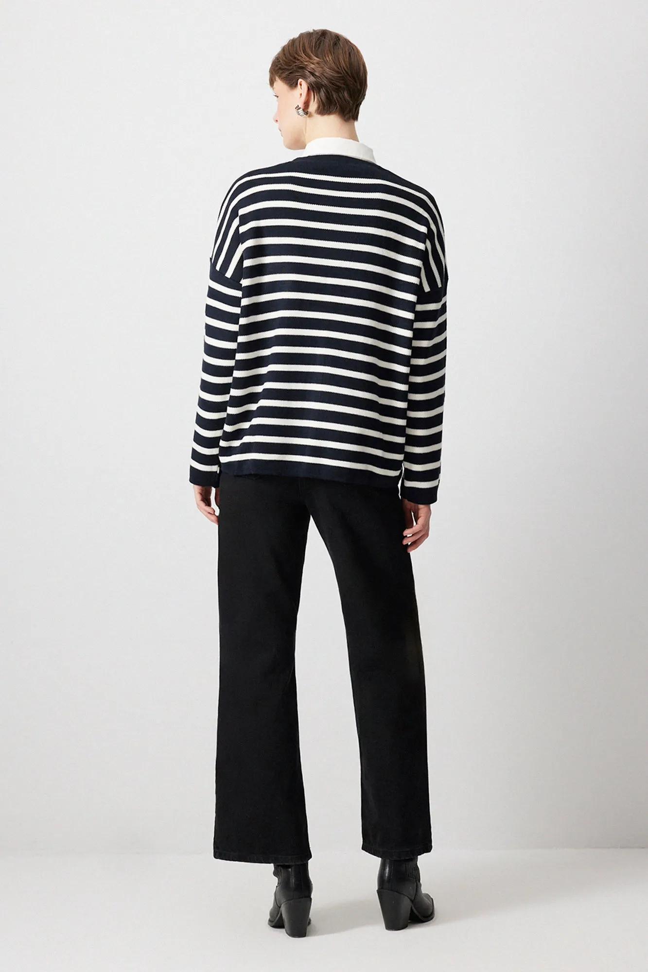 STRIPED OVERSIZE KNIT SWEATER