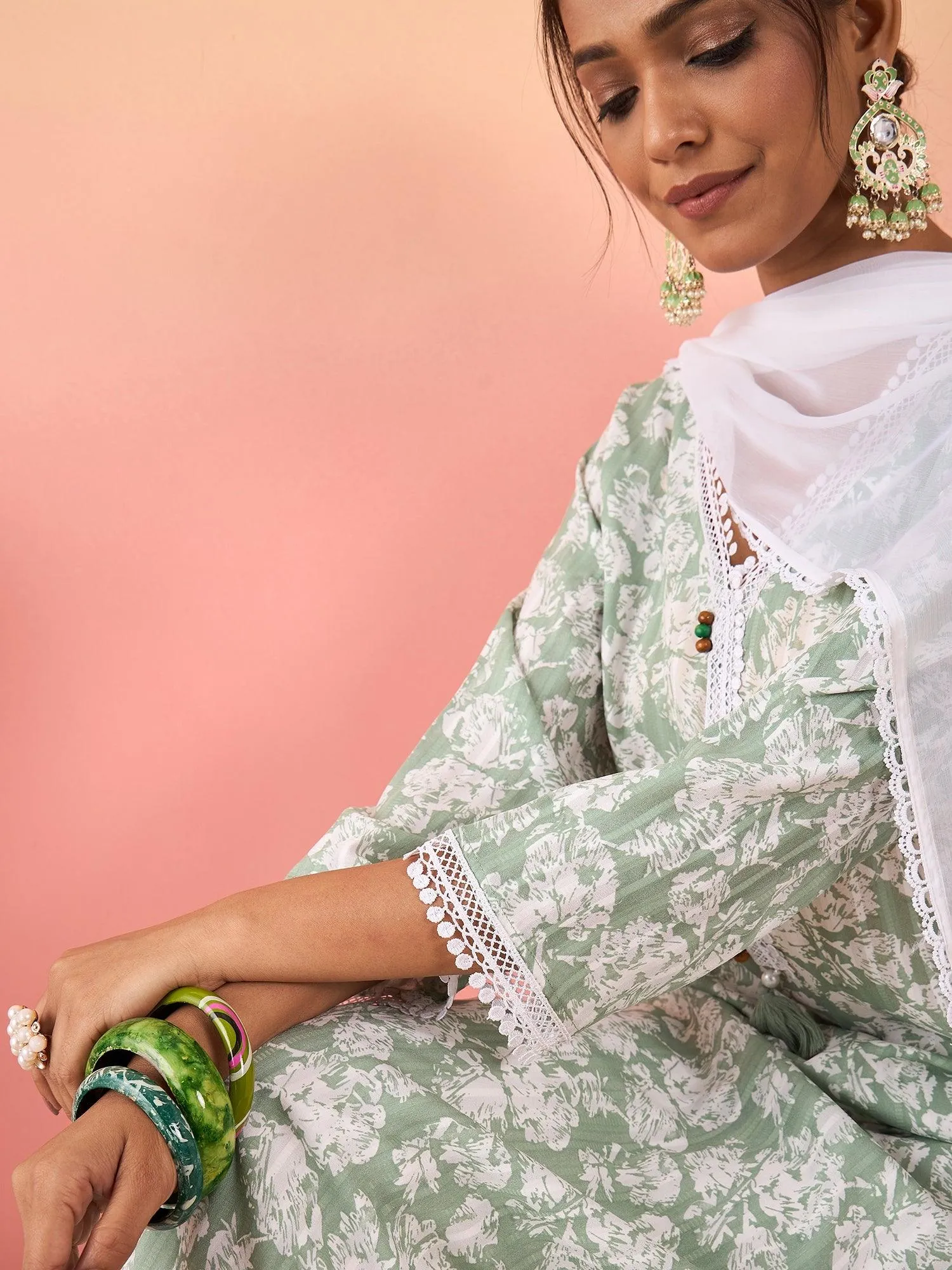 Women Paisley Printed Regular Kurta with Trousers & With Dupatta
