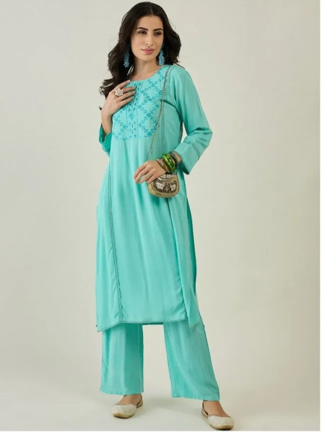 Women Yoke Design Regular Thread Work Kurta with Trousers