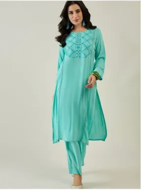 Women Yoke Design Regular Thread Work Kurta with Trousers
